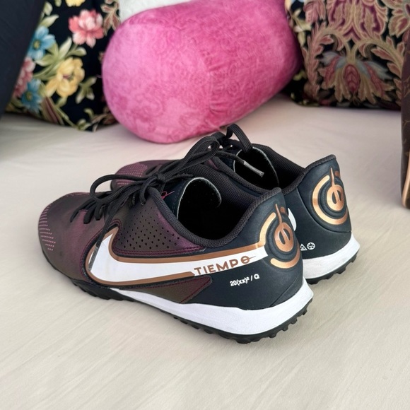 NIKE Tiempo Legend 9 Academy TF Turf Football Boots in Purple Size 7.5 - Picture 4 of 9